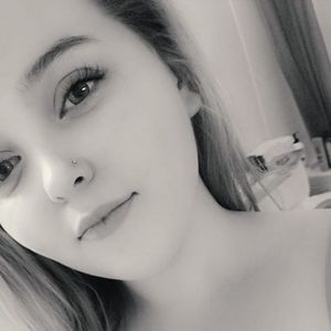 Meet your Posher, Lily-gail